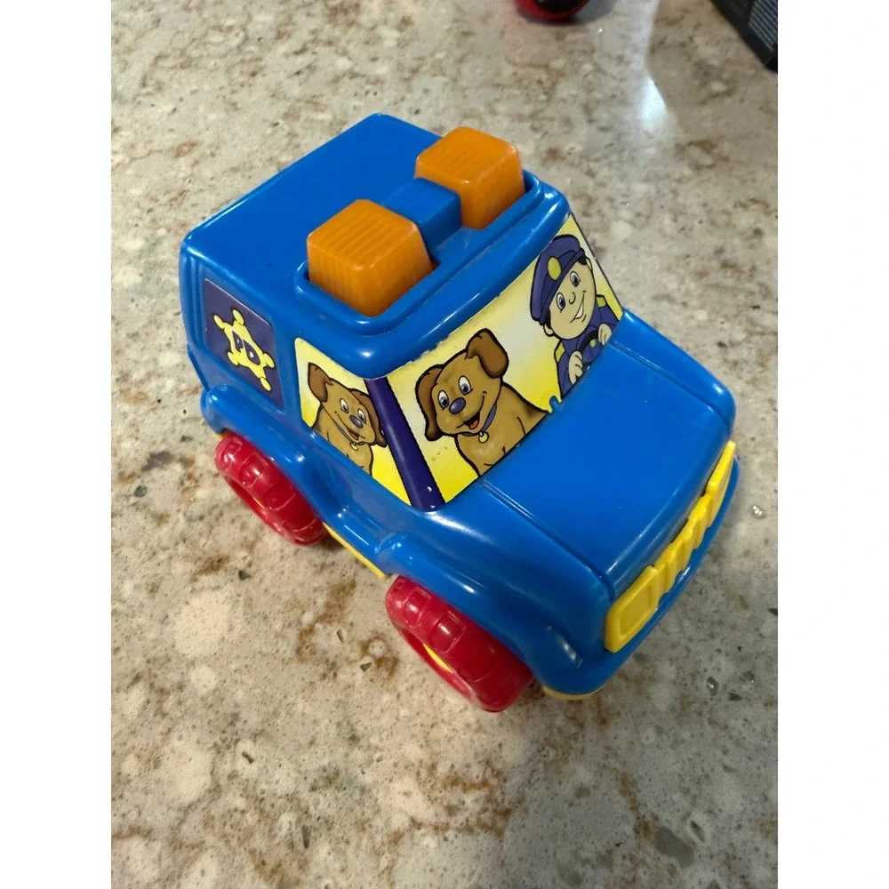Vintage 1995 Shelcore Police Car Toy Blue SUV Dog Officer 01005 01006